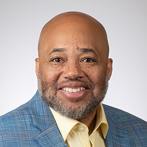 Aaron Woodfolk Headshot